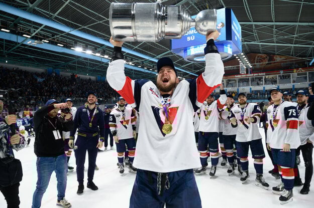 Bratislava in Slovakia became the Slovak ice hockey champion in the 2021/2022 season after the club defeated HC Nitra 5: 2 in Game 6 on May 1.