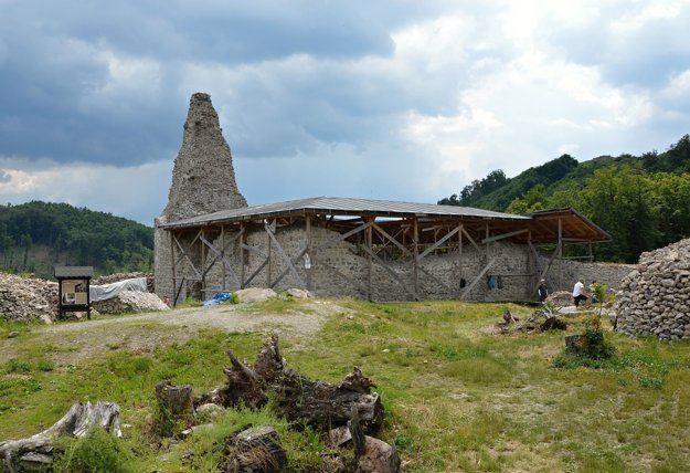 Tento rok upravia aj priestor v okolí kráľovskej obytnej veže Dolného hradu.