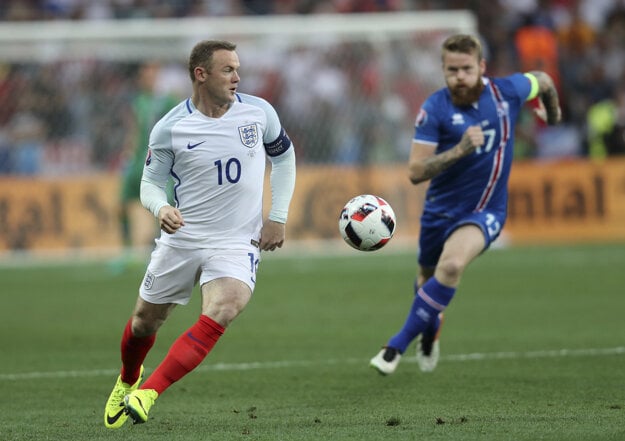 Wayne Rooney.
