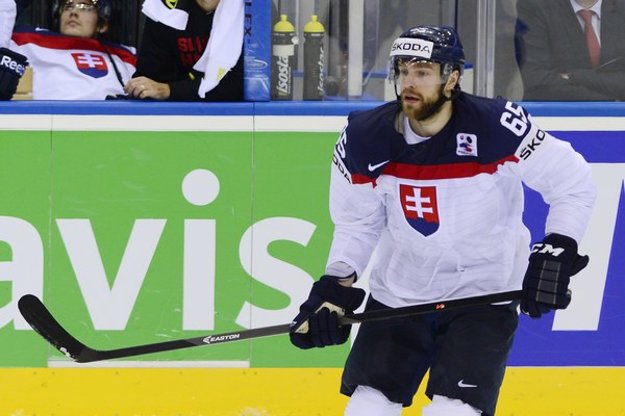 Slovenský reprezentant Marcinko skončil po Ryspajevovom besnení v nemocnici.