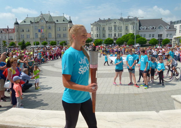 Štafeta s olympijskou pochodňou LOH RIO 2016 dorazila do Šiah a Levíc.