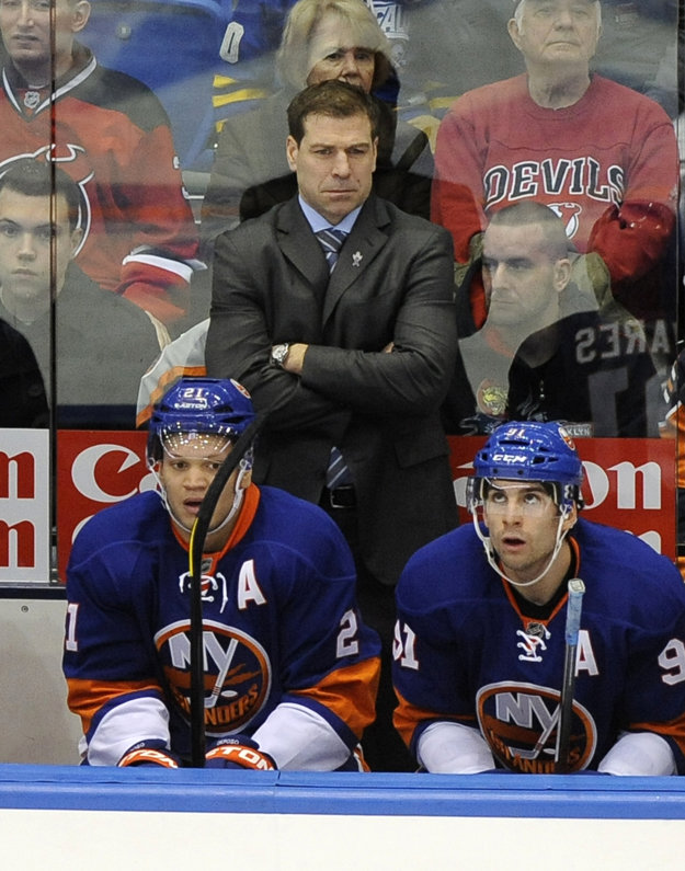 Doug Weight viedol New York Islanders ako hlavný tréner.
