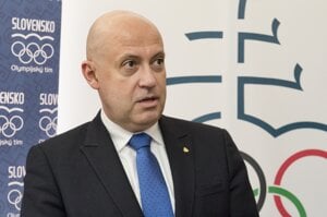 Anton Siekel.