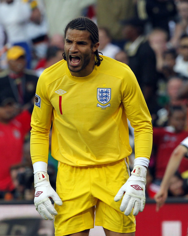David James bol brankár, ktorý k skvelým zákonom vedel pridať aj nepochopiteľné skraty.