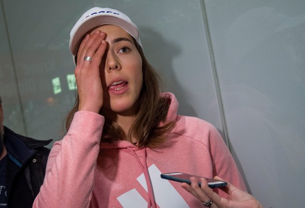 Petra Vlhová počas rozhovoru s novinármi po prílete na Schechat.