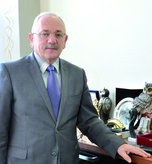 REKTOR: Dr.h.c. prof. Ing. PETER BIELIK, PhD.