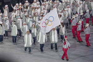 Ruskí športovci dúfajú v omilostenie, aby na záverečnom ceremoniáli mohli ísť pod Ruskou vlajkou. 