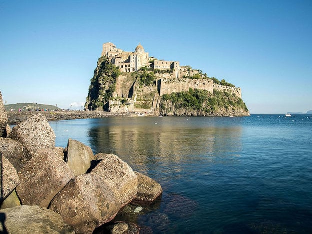 Aragónsky hrad, Ischia.
