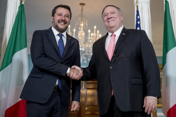 Salvini v Spojených šátoch hovoril o blízkosti k Trumpovej vláde