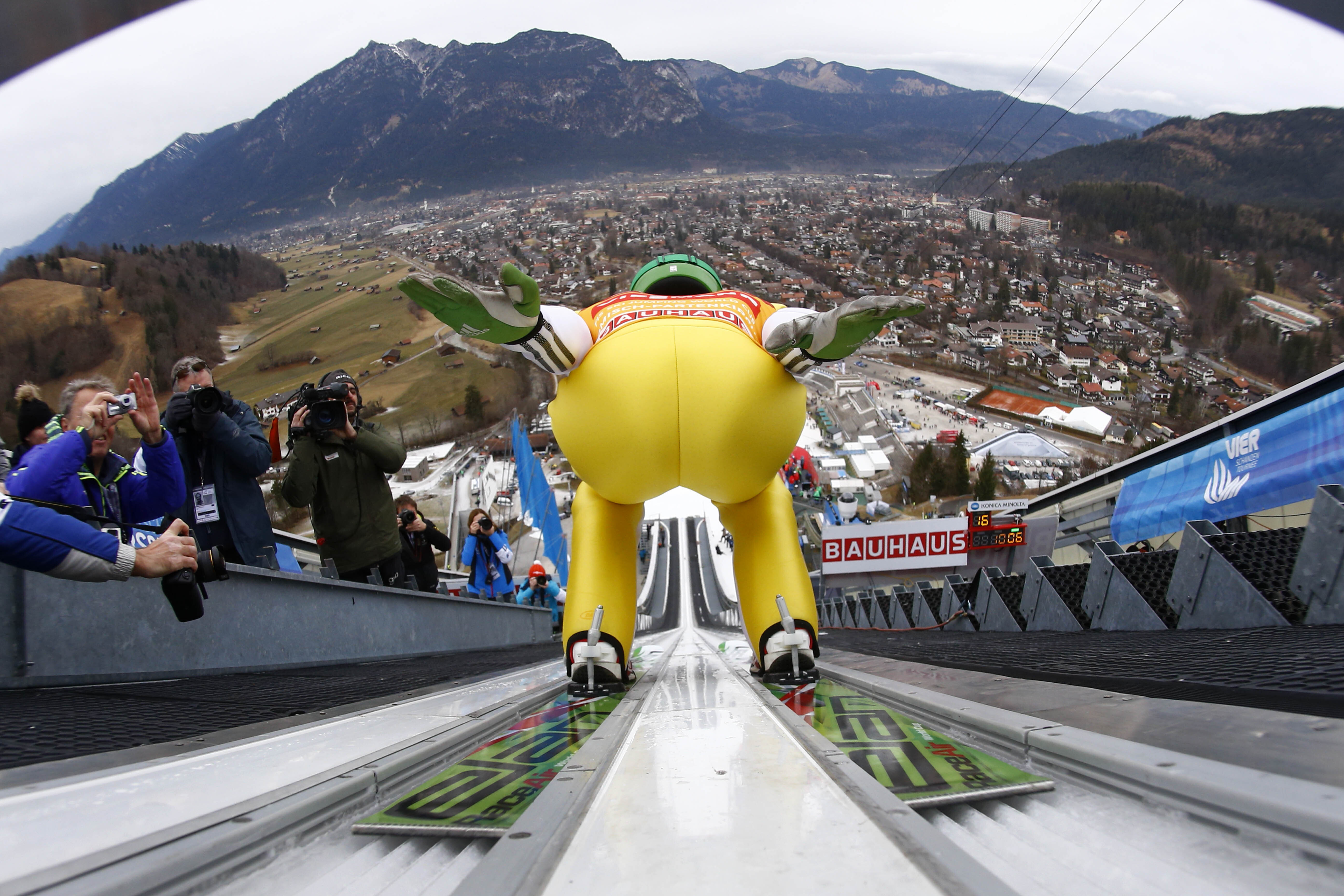 germany-ski-jumping-four-hills139862_r2797.jpg germany-ski-jumping-four-hills139862_r2797.jpg