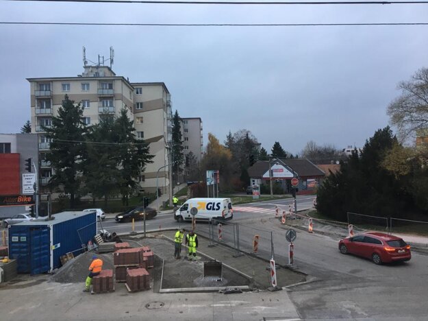 Úprava križovatky Moyzesova – Kalinčiakova