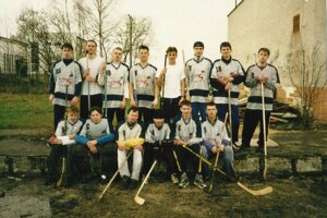 Ice Rats Žarec patria k nezabudnuteľným tímom z prelomu storočí na Kysuciach. V ich vitríne nájdete Tasso cup, Suchý pohár aj Pohár primátora mesta Čadca.