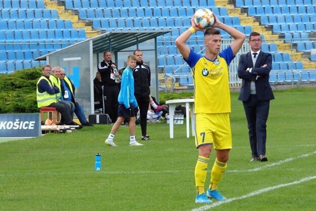 Ktovie, či sa ešte fanúšikovia túto jar dočkajú futbalového zápasu.