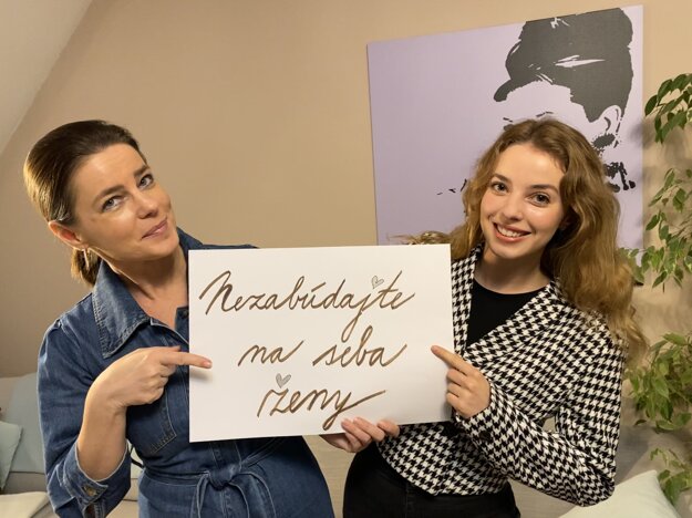 Jarmila Rechtoríková, projektová manažérka, a Radka Rechtoríková, študentka molekulárnej biológie.