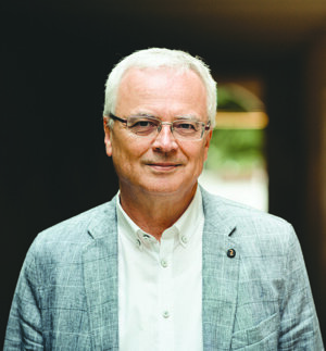 REKTOR: prof. PaedDr. René Bílik, CSc