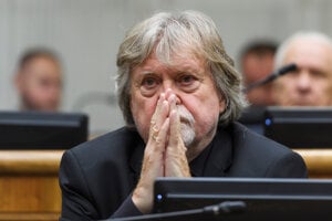 Predseda poslaneckého klubu Smeru Dušan Jarjabek.