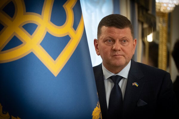 Veľvyslanec v Británii a bývalý vrchný veliteľ ukrajinskej armády Valerij Zalužnyj.