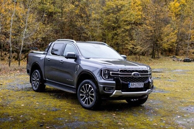 Na ilustračnej snímke pick-up Ford Ranger. Ten pre mestskú políciu bude mať oproti nemu vzadu uzavretú nadstavbu na prevoz služobných psov. (zdroj: Marek Čepa)