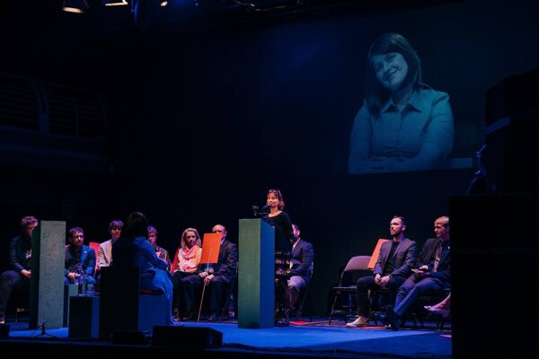Predsedníčksa Sociálnych demokratov Jana Maláčová v programe známeho českého satirika a youtubera Jana Špačka.