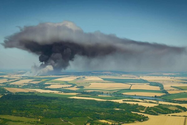 Požiar poľa vo Svodíne.
