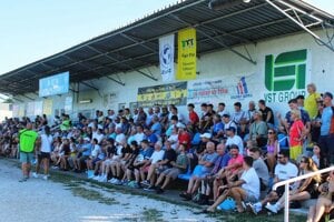 Krškanská tribúna sa teší na sobotné súboje domácich s Chrenovou a FC Nitra.
