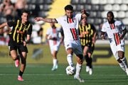 Silas Andersen (Häcken), Michal Ďuriš a Cedric Badolo (obaja Trnava) bojujú o loptu počas odvety 1. predkola Európskej ligy BK Häcken - FC Spartak Trnava. 