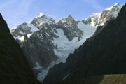 Juhotalianska strana Aiguille de Bionnassay.