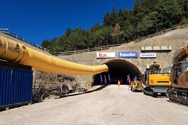 Časť tunela Španí Háj neďaleko obce Vydrník v okrese Poprad.