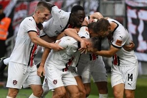 Komediálna penalta a nečakaný strelecký hrdina. Trnava zdemolovala zanedbaného súpera