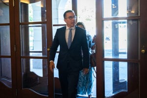 Minister práce, sociálnych vecí a rodiny Erik Tomáš.