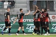 Radosť hráčov Trnavy po strelení gólu  počas zápasu 7. kola futbalovej Niké ligy medzi MFK Skalica - FC Spartak Trnava.