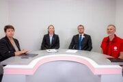 Zľava moderátorka diskusie Viera Legerská, Veronika Macsai – manažérka medzinárodných programov v Nadácii Integra, Maroš Kramár – referent Odboru rozvojovej spolupráce a humanitárnej pomoci (ORPO) na MZVEZ SR a Viktor Porubský – manažér advokácie a medzinárodných vzťahov v Spišskej katolíckej charity. 