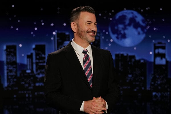 Šou Jimmyho Kimmella sa vrátila do vysielania televízie ABC.
