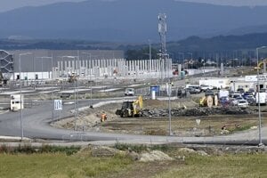 Stavenisko automobilky spoločnosti Volvo Car Košice 4. septembra 2025 pri obci Valaliky.