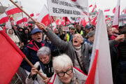 Protest proti migrácii vo Varšave.