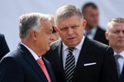 Maďarský premiér Viktor Orbán a slovenský premiér Robert Fico.