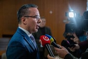 Minister práce, sociálnych vecí a rodiny Erik Tomáš.