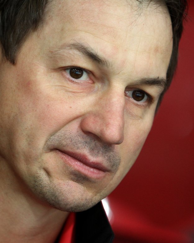 Peter Bondra je významnou osobnosťou slovenského hokeja.