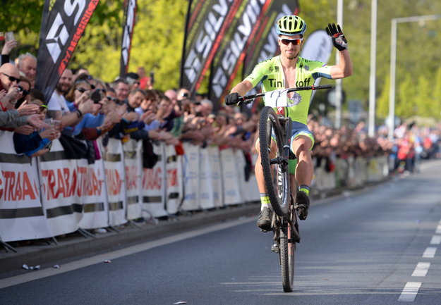 Peter Sagan sa na jar predstavil v pretekoch horských bicyklov v Tepliciach.