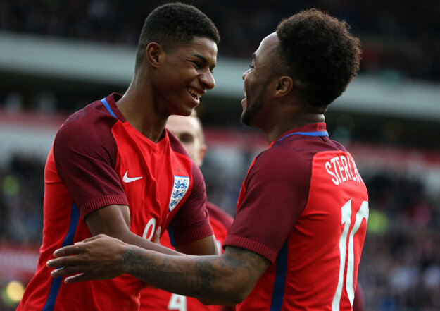 Marcus Rashford (vľavo) debutoval gólom.