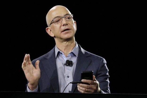Výkonný riaditeľ Amazonu Jeff Bezos.