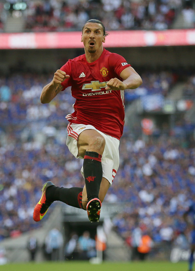 Len prvý týždeň po tom, ako Zlatan Ibrahimovič prišiel do Manchesteru United, predal klub 800-tisíc dresov hráča.