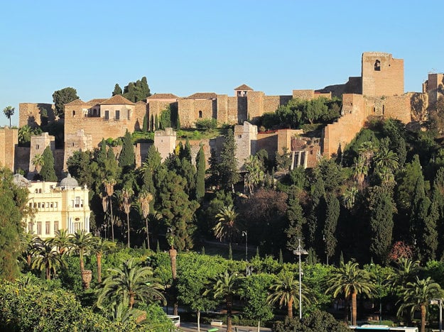 Za návštevu stojí pevnosť Alcazaba v Malage.