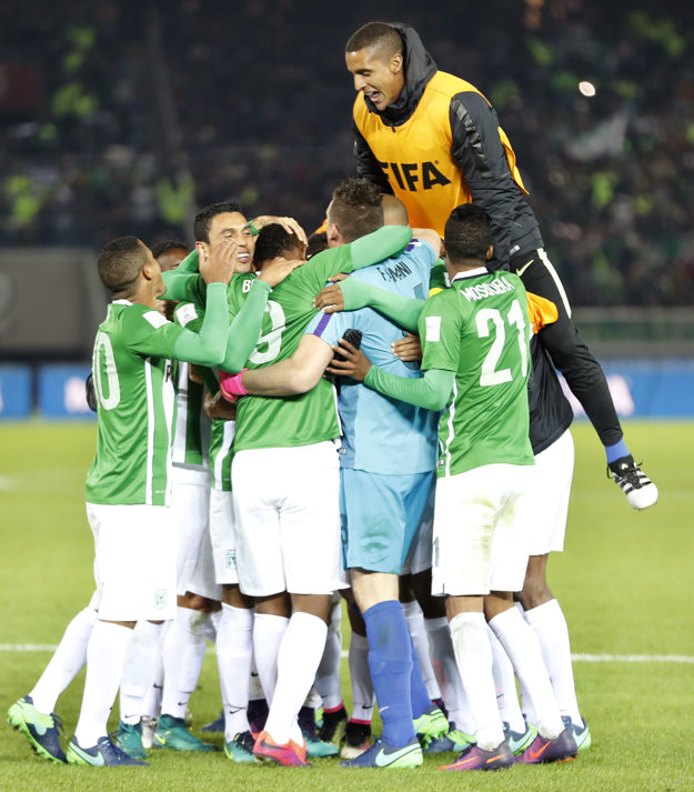 Hráči Atlética Nacional oslavujú víťazstvo v zápase o tretie miesto.