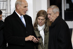 John Kelly (vľavo) a James Mattis (vpravo) na Trumpovej inaugurácii.