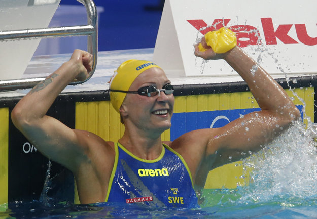Svetová rekordérka na 100 m motýlik Švédka Sarah Sjöströmová potvrdila pozíciu favoritky.