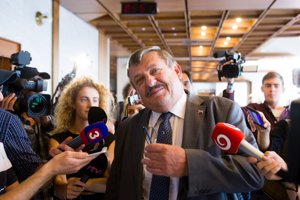 Anton Hrnko z SNS.