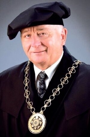 Dekan SJF TUKE: Dr.h.c. mult. prof. Ing. FRANTIŠEK TREBUŇA, CSc.