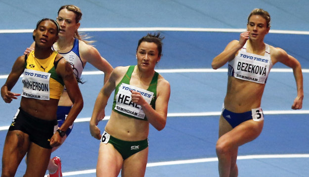 Premiéru na svetovom šampionáte absolvovala štvorstovkárka Alexandra Bezeková (vpravo).