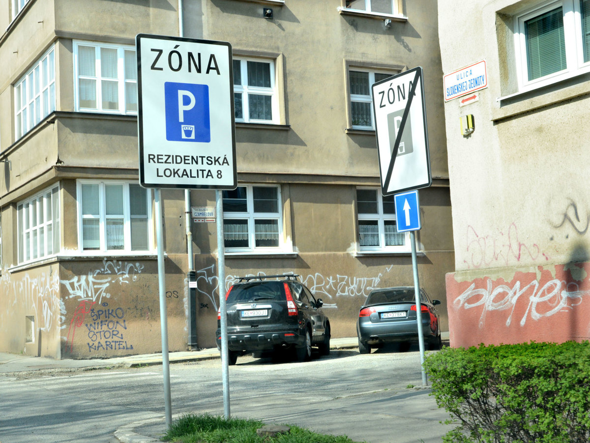 hľadanie dátumu lokalít pre niekoho